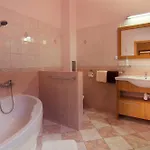 City Residence Apartment Hotel 4*