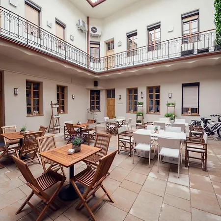 City Residence Apartment Hotel Szálloda