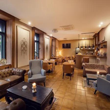 City Residence Apartment Hotel 4*