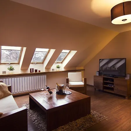 호텔 City Residence Apartment Hotel 4*