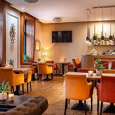 City Residence Apartment Hotel 4*